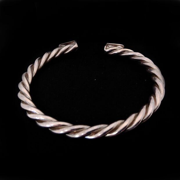 Bracciale rigido argento