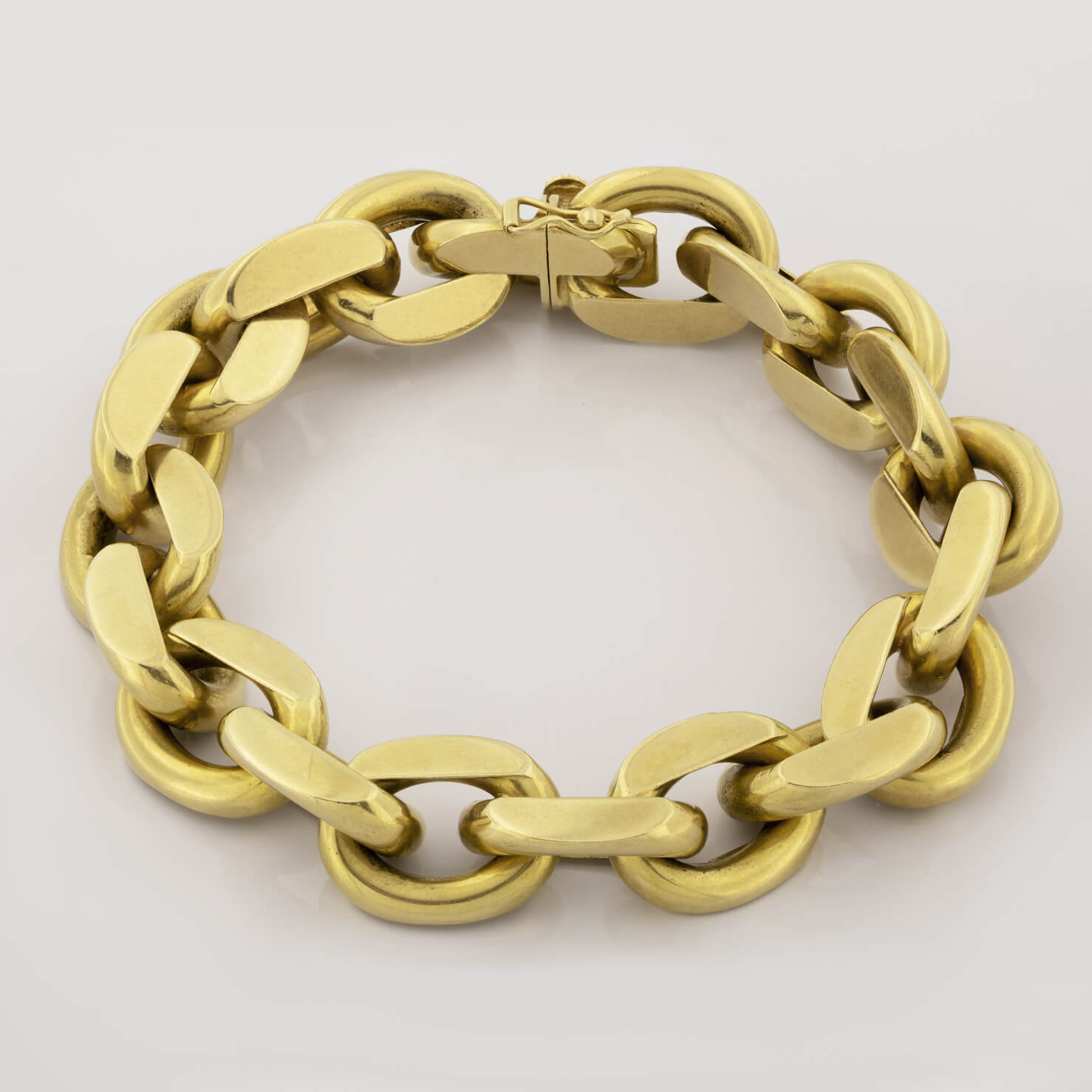 Bracciale oro giallo con catena a maglia piatta ricondizionato a 2,535.00€