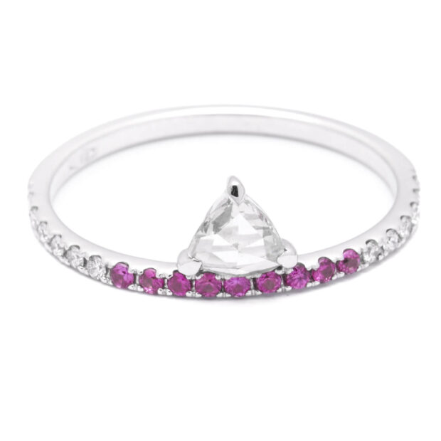 Anello in oro bianco con zaffiri rosa 0,11ct , diamanti 0,12ct e diamante taglio antico 0,14ct
