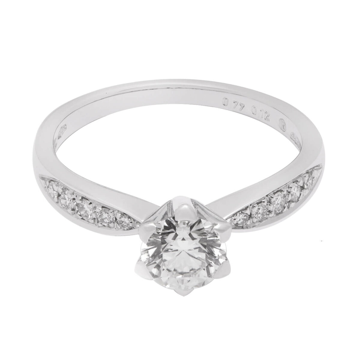 Anello solitario Salvini con diamante centrale 0,77ct e diamanti laterali 0,12ct