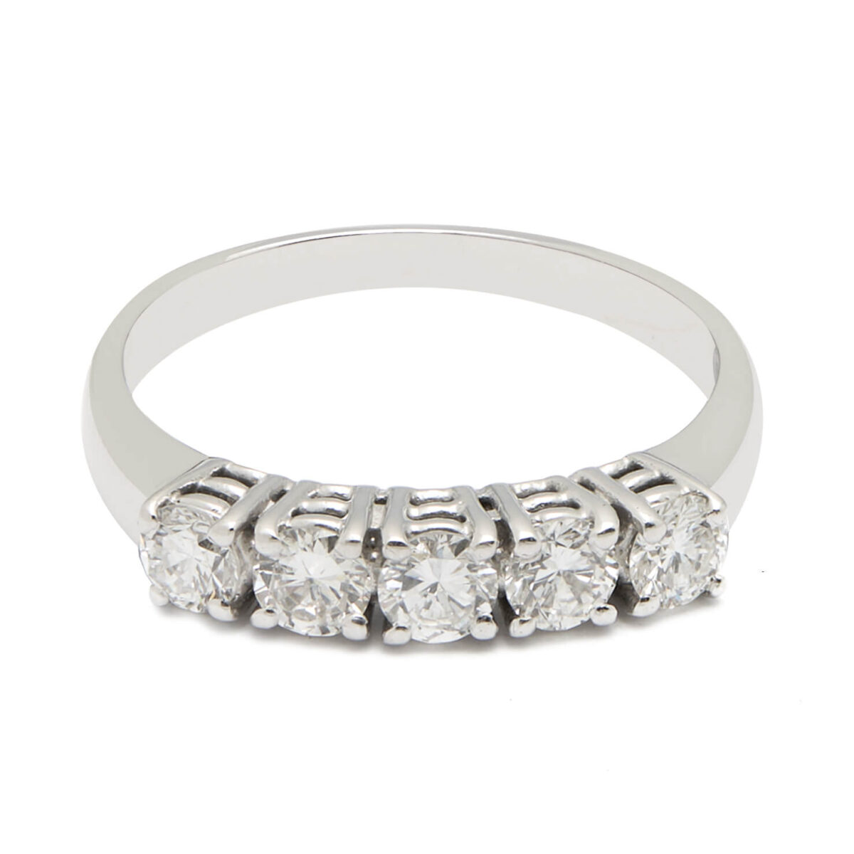 Anello veretta in oro bianco e diamanti 0,84ct