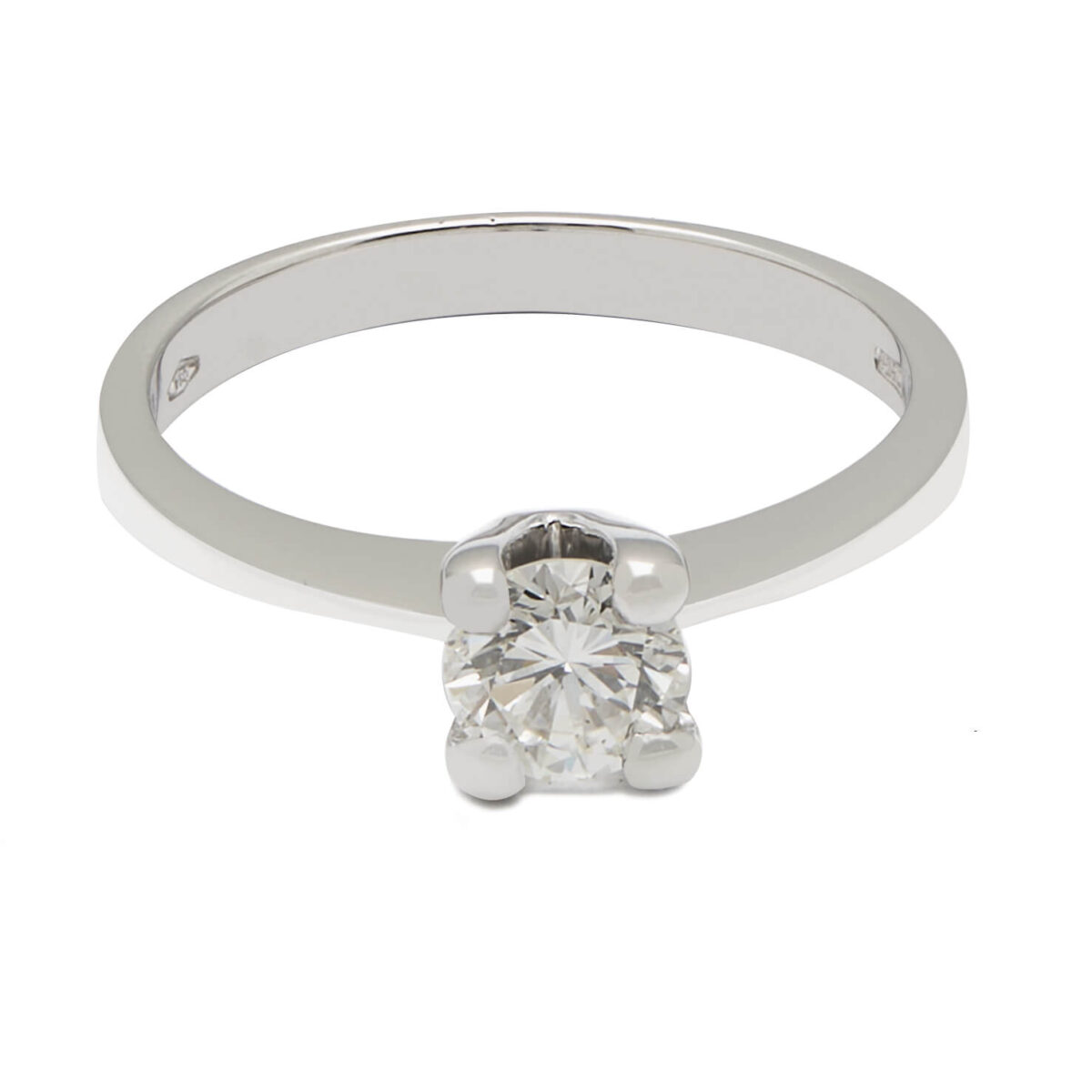 Anello solitario in oro bianco con diamante 0,50ct