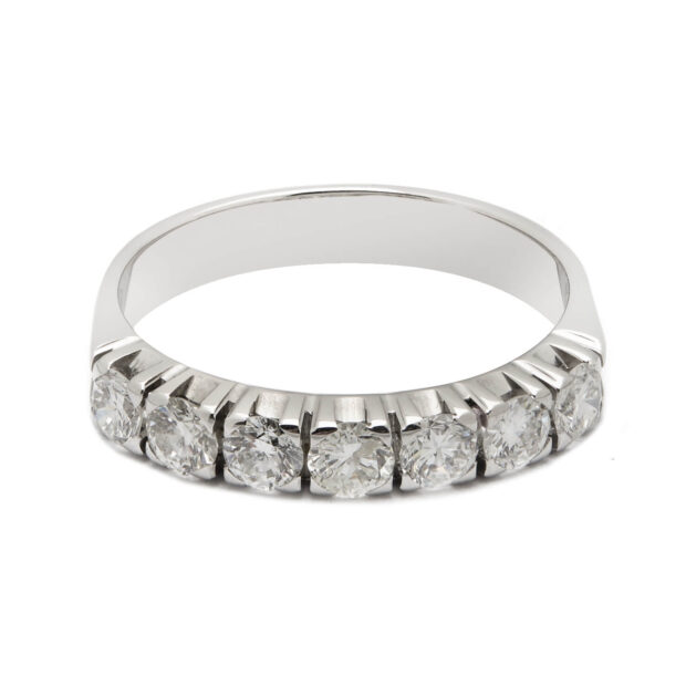 Anello veretta in oro bianco e diamanti 0,70ct