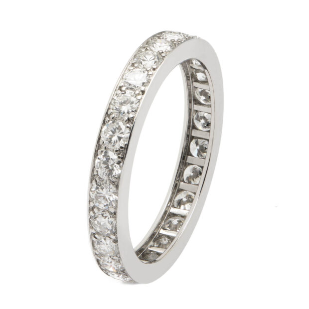 Anello fedina eternity in oro bianco e diamanti 1,30ct