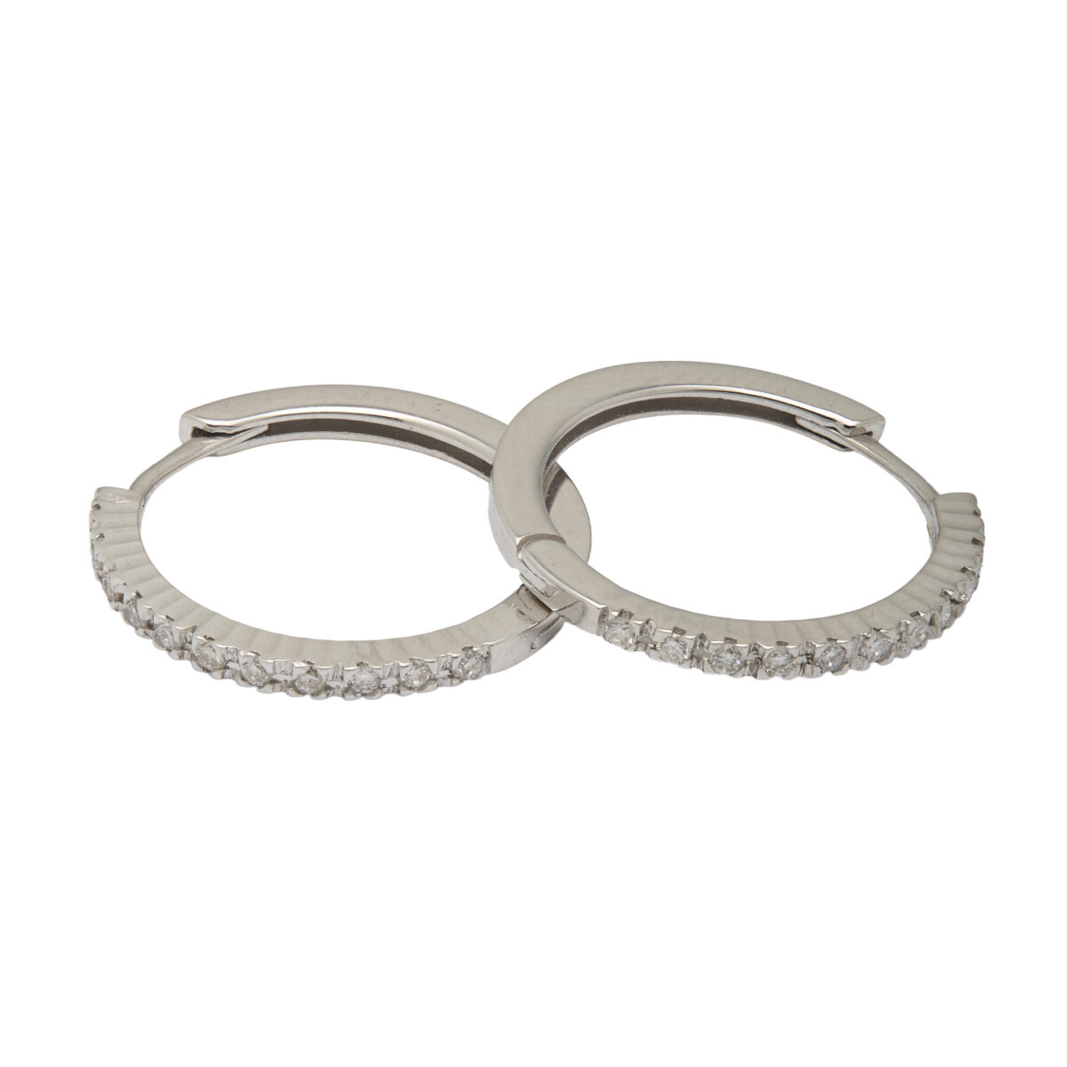 Orecchini cerchio in oro bianco e diamanti-1