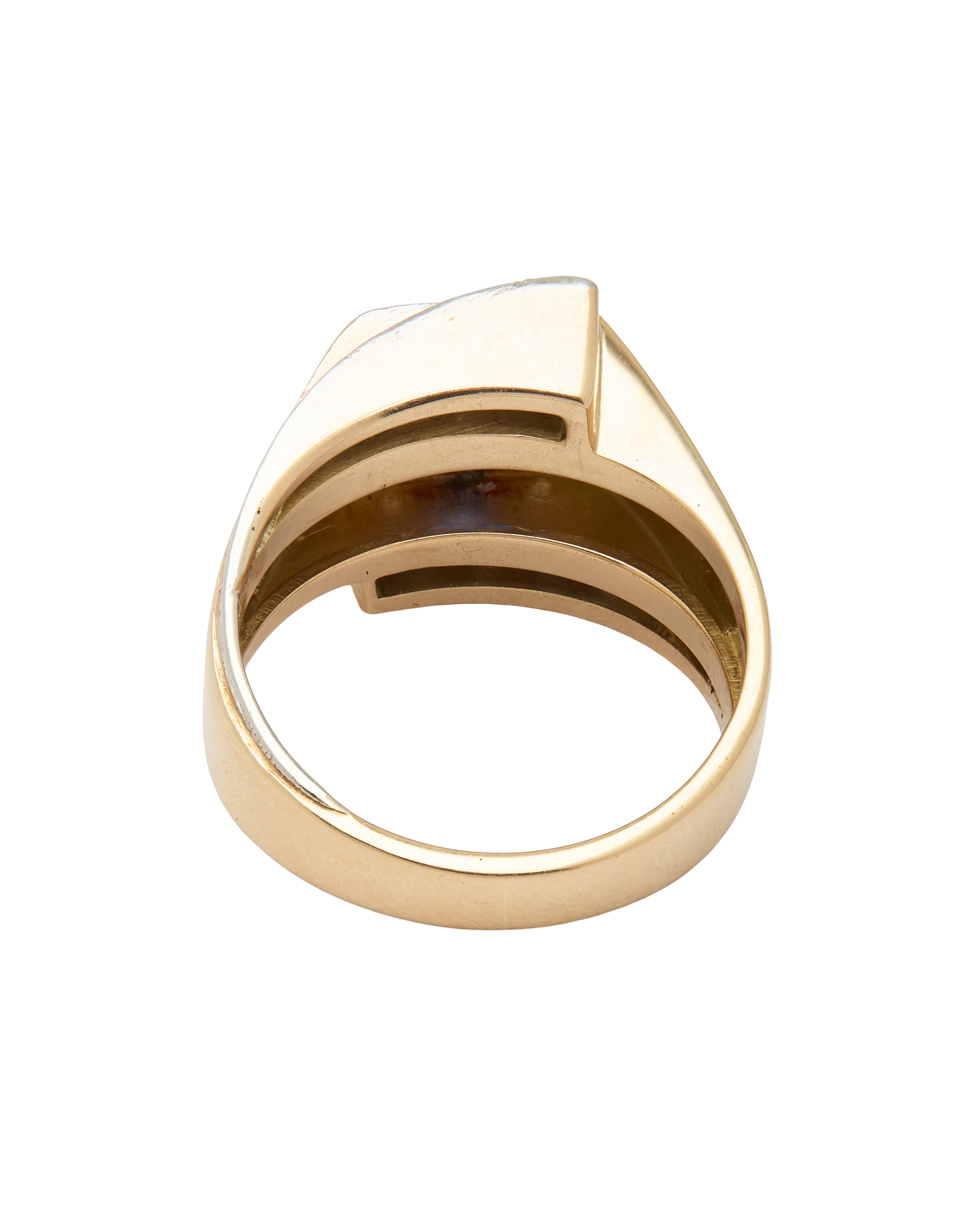 Anello vintage in oro rosa e bianco con diamanti e zaffiro centrale-3